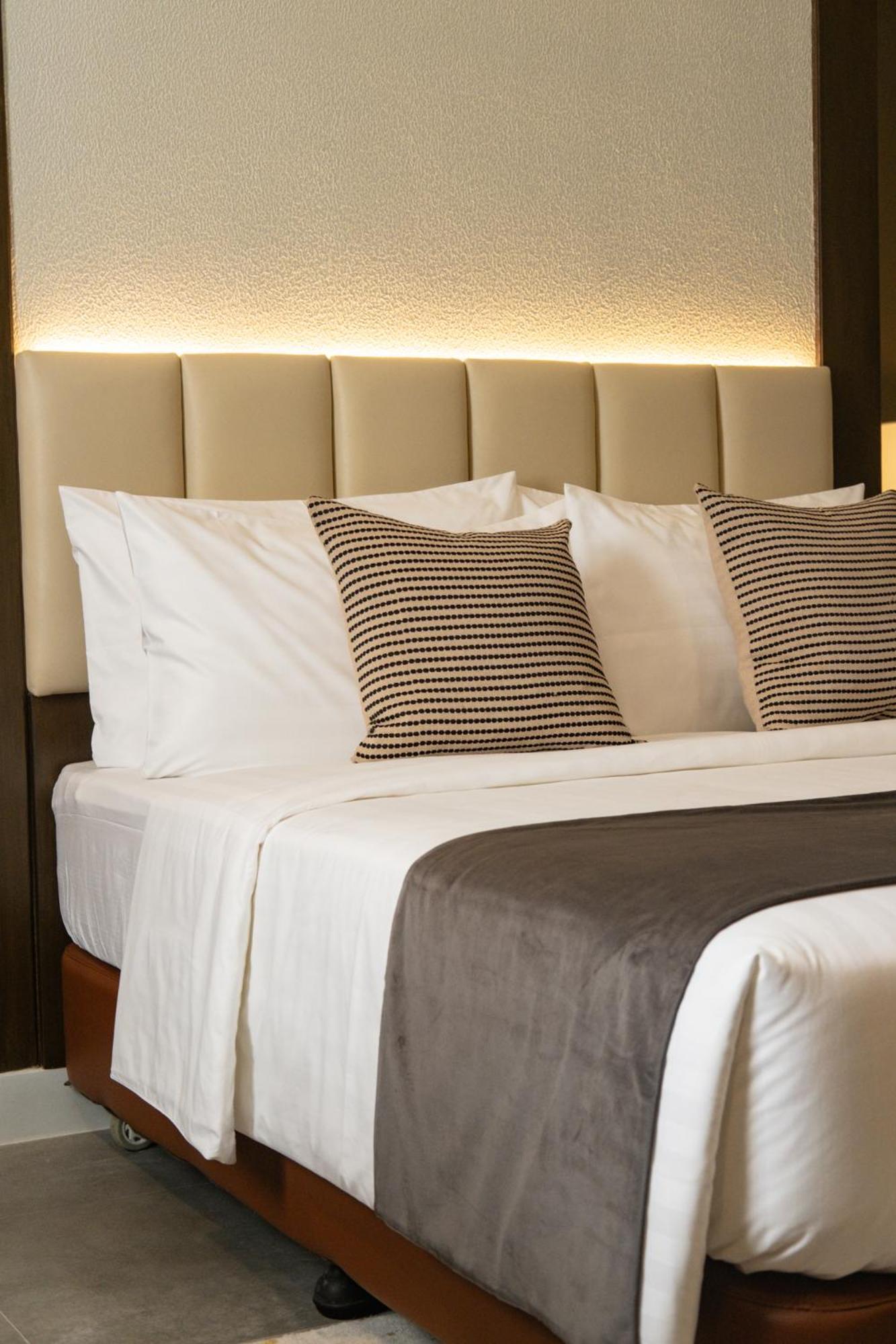Amber Hotel - Cebu ภายนอก รูปภาพ