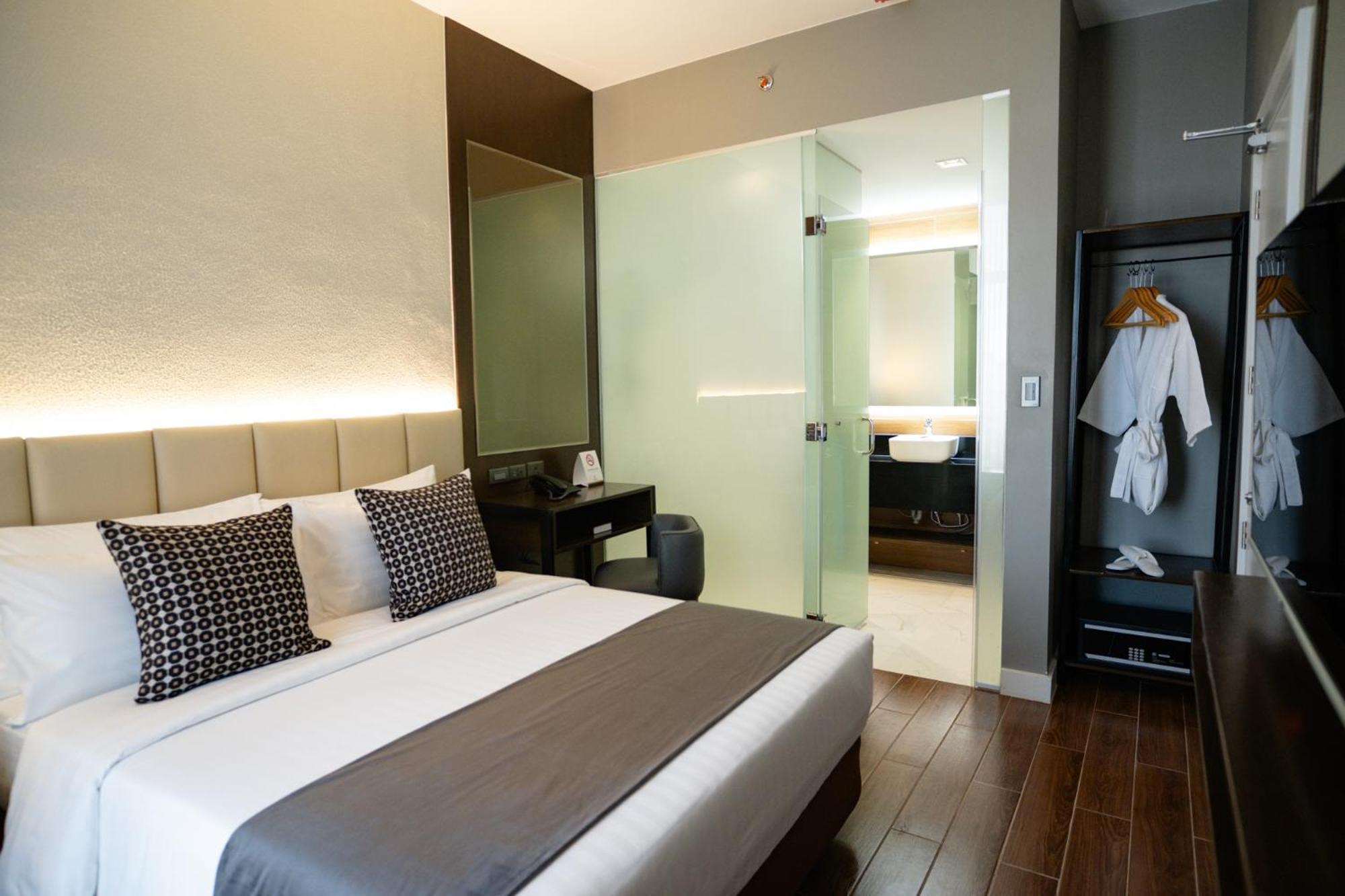 Amber Hotel - Cebu ภายนอก รูปภาพ